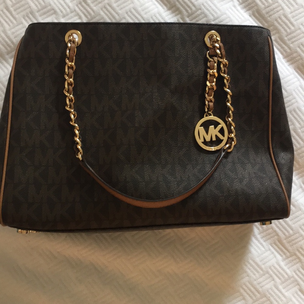 Michael Kors tote. Great condition.